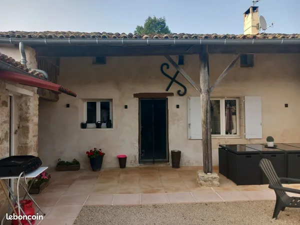 Maison a loué a Soudan 79800