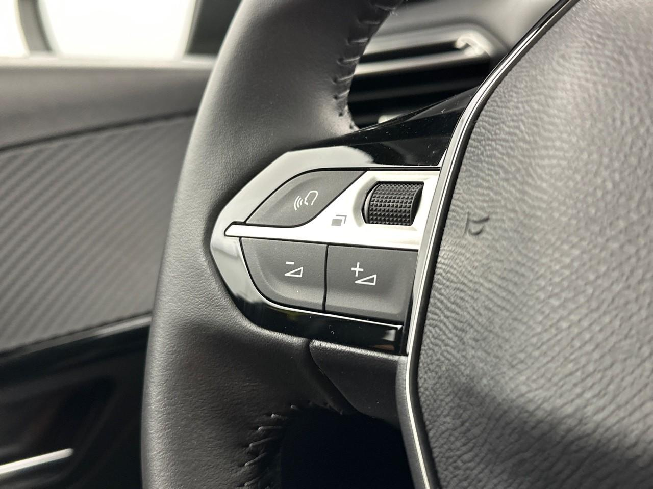 Peugeot 208 puretech 75 s&s bvm5 active — photo 17