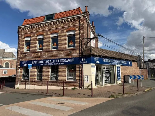 Local commercial 120 m²
