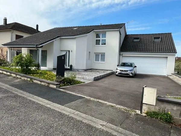 Villa avec piscine au coeur de Puttelange