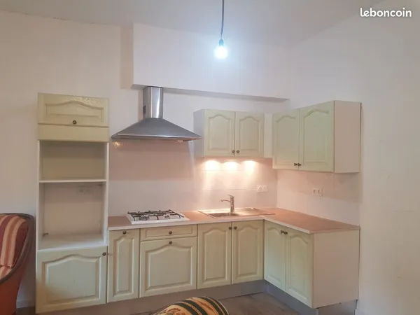 Vend appartement t2 50 m² refait a neuf