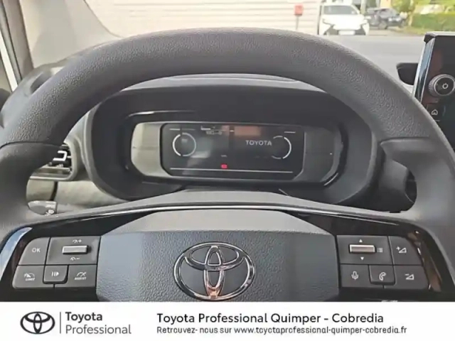 Toyota Proace city medium 100 d-4d start my25 — photo 13