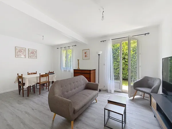 AGREABLE MAISON PROCHE TOUTES COMMODITES