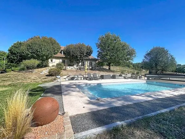 Maison 6 pièces 137 m²