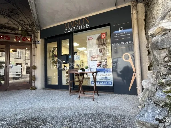 Local 1 pièce 32 m²