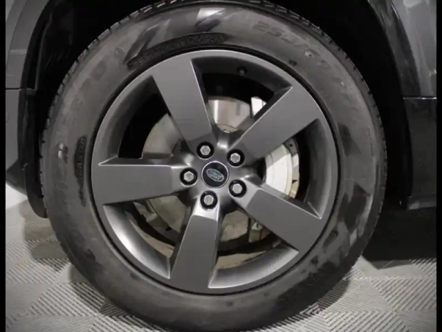 Land Rover Defender 110 2.0 p400e x-dynamic hse — photo 6