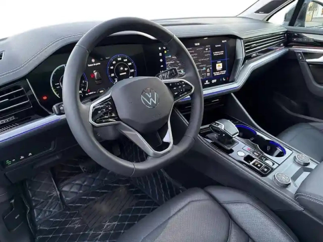 Volkswagen Touareg 3.0 v6 ehybrid 381ch tiptronic 8 4motion — photo 36