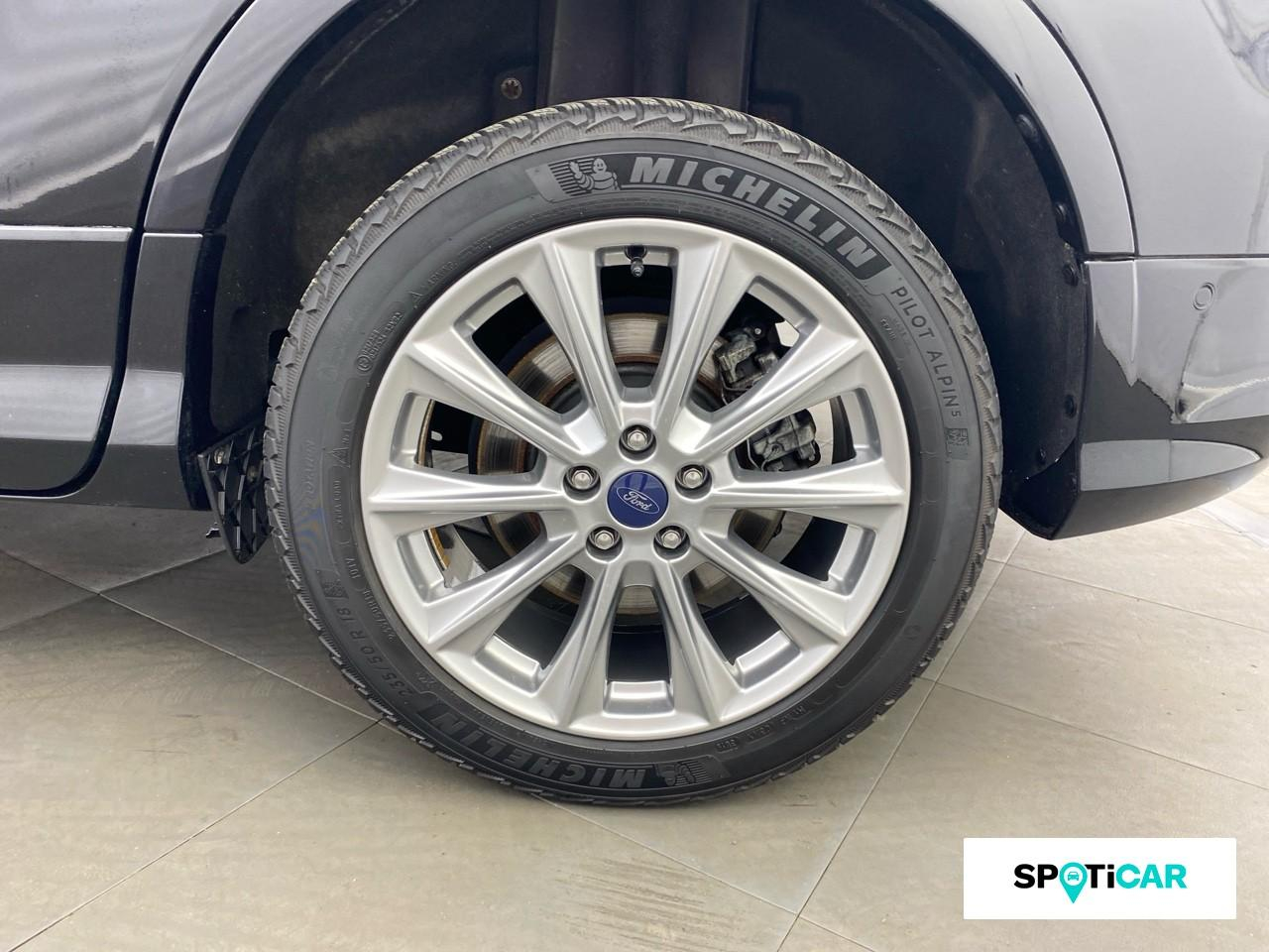 Ford Kuga 2.0 tdci 150ch stop&start vignale 4x2 euro6.2 — photo 11