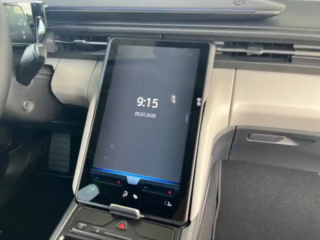 Ford Explorer 286ch extended range 79kwh pack premium rwd — photo 20