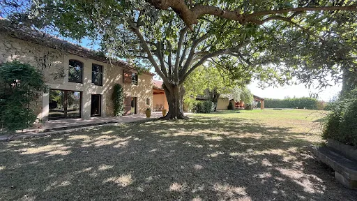 Mas provençal 6 pièces 206 m²