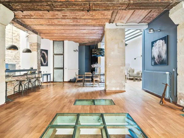 Appartement 5 pièces 216 m²
