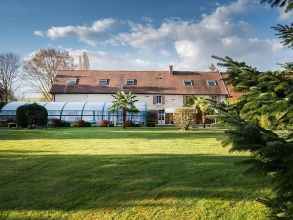 Longère de prestige au charme intemporel 350m2 habitable