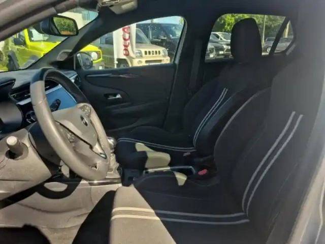 Opel Corsa 1.2 turbo 100ch gs — photo 9