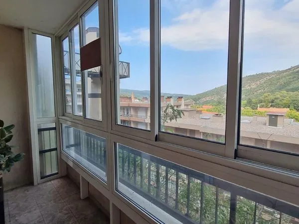 Appartement T1 33,5 m² - Proche thermes - Balcon vue montagne
