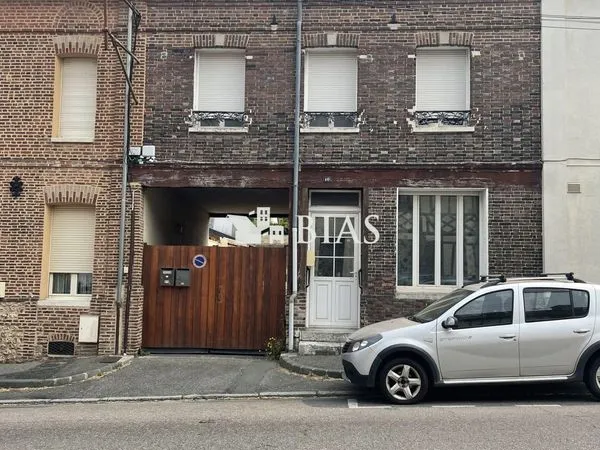 Immeuble de rapport 90 m²