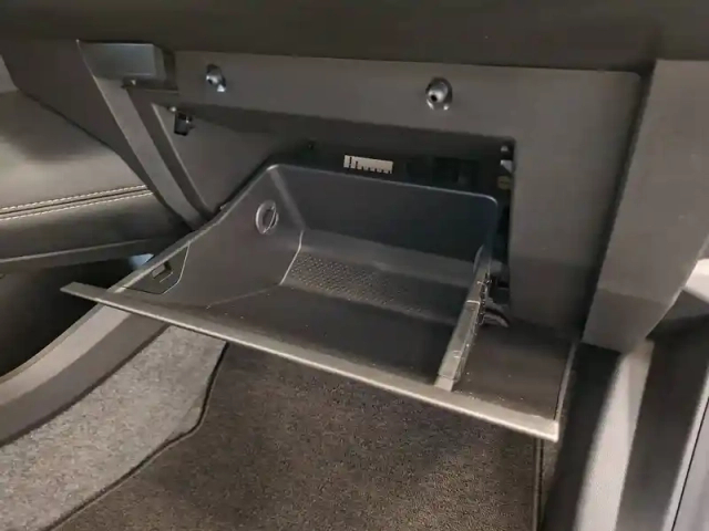 Renault Megane e-tech ev60 220 ch super charge — photo 29