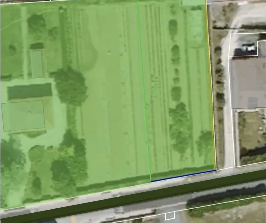 Terrain 1001 m²