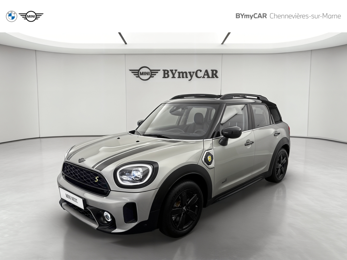 Mini Countryman 125 - 95 ch ALL4 BVA6 — photo 1