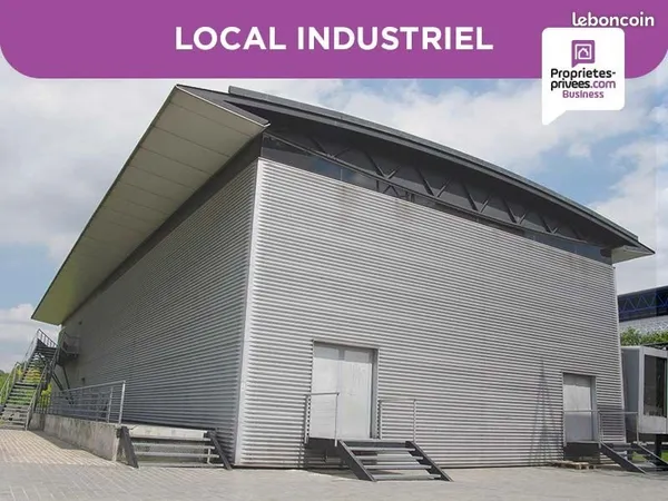 Local industriel 800 m²