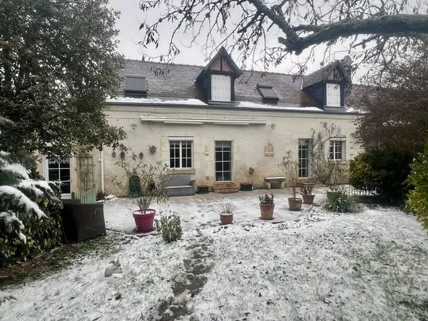 SAINT AVERTIN - LONGÈRE - JARDIN