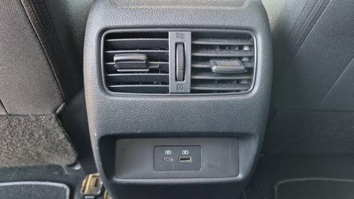 Nissan Qashqai 1.3 DIG-T 158 Mild-Hybrid X-Tronic - N-Connecta – 2023 – 49290 km – Hybride essence – Boîte Automatique — photo 6
