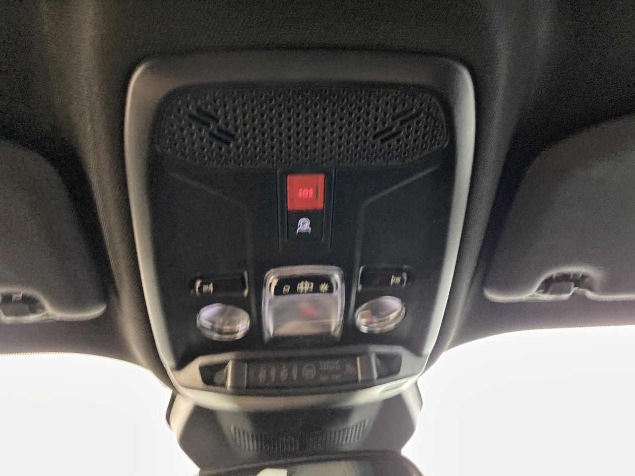 Peugeot 2008 hybrid 145 ch e-dcs6 allure — photo 19