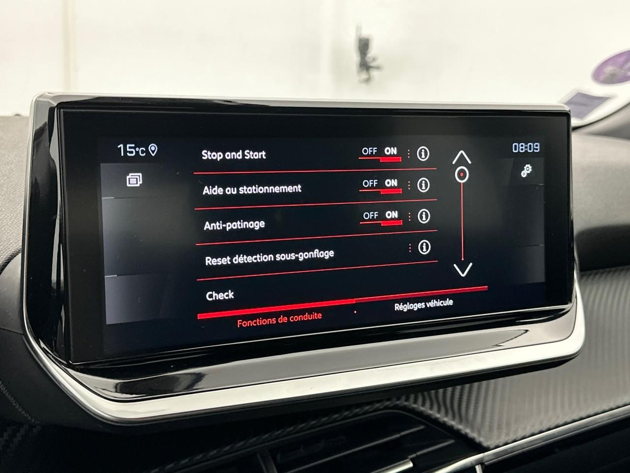 Peugeot 2008 puretech 130 s&s eat8 allure pack — photo 23