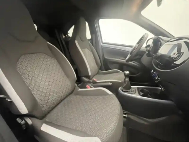 Toyota Aygo 1.0 72 design — photo 18