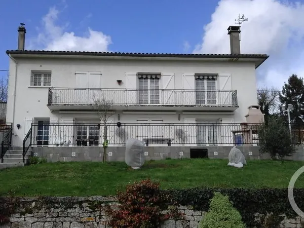 Maison 6 pièces 210 m²