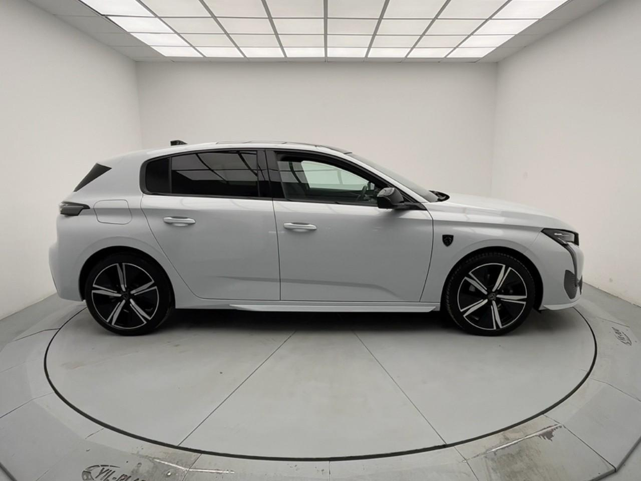 Peugeot 308 hybrid 136 e-dcs6 gt — photo 6
