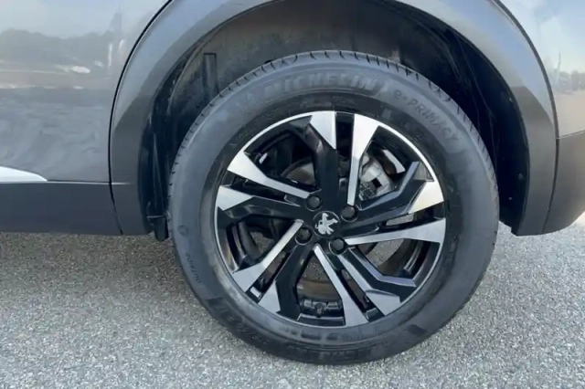 Peugeot 2008 puretech 130 s&amp;s eat8 — photo 27