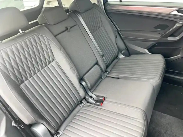 Volkswagen Tiguan allspace 2.0 tdi 150ch dsg7 — photo 10