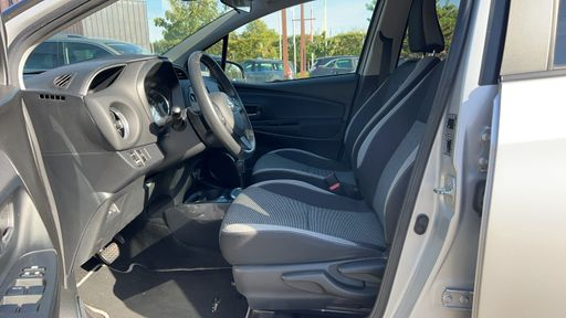Toyota Yaris 1.5 VVTi 111 CVT - Design Y20 – 2019 – 74893 km – Essence – Boîte Automatique — photo 11