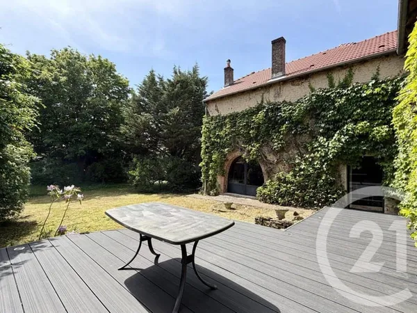Maison 8 pièces 283 m²