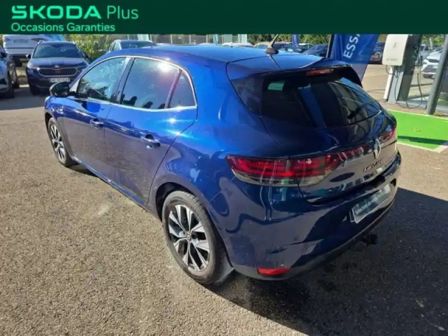 Renault Megane iv berline tce 115 fap - 21b limited — photo 24