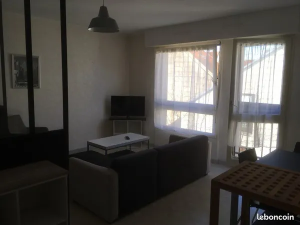 Appartement studio centre ville