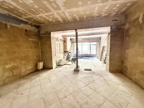 Local commercial 134m2 - Bordeaux Gambetta / Pey Berland - à rénover