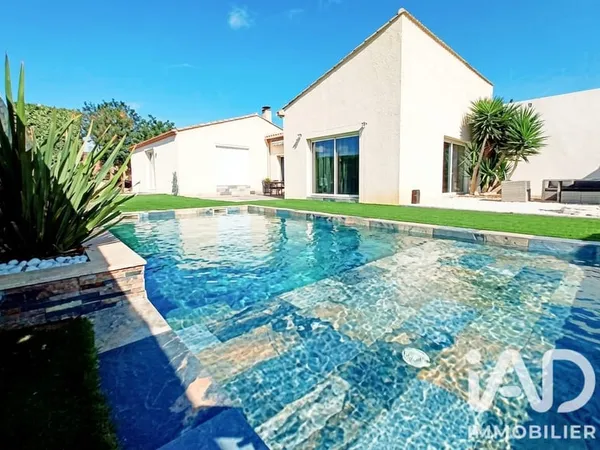Maison 7 pièces 246 m²
