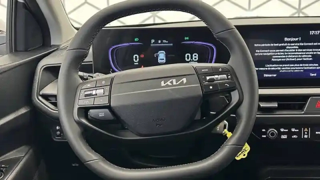 Kia Stonic 1.0 t-gdi 100 ch dct7 — photo 24