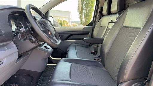 Toyota Pro Ace long 2.0 D-4D 177 BVA6 - Lounge – 2019 – 162877 km – Diesel – Boîte Automatique — photo 12