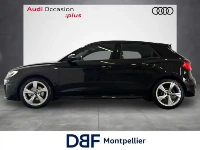 Audi A1 30 tfsi 110 ch s tronic 7 s line — photo 2