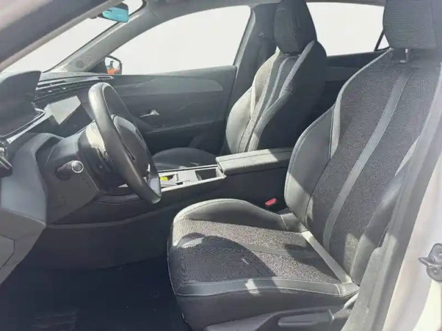 Peugeot 308 puretech 130ch s&amp;s eat8 — photo 11