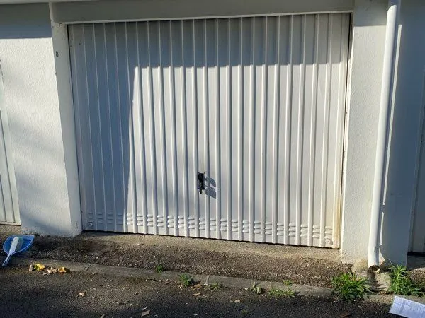 Location box /garage 15m2
