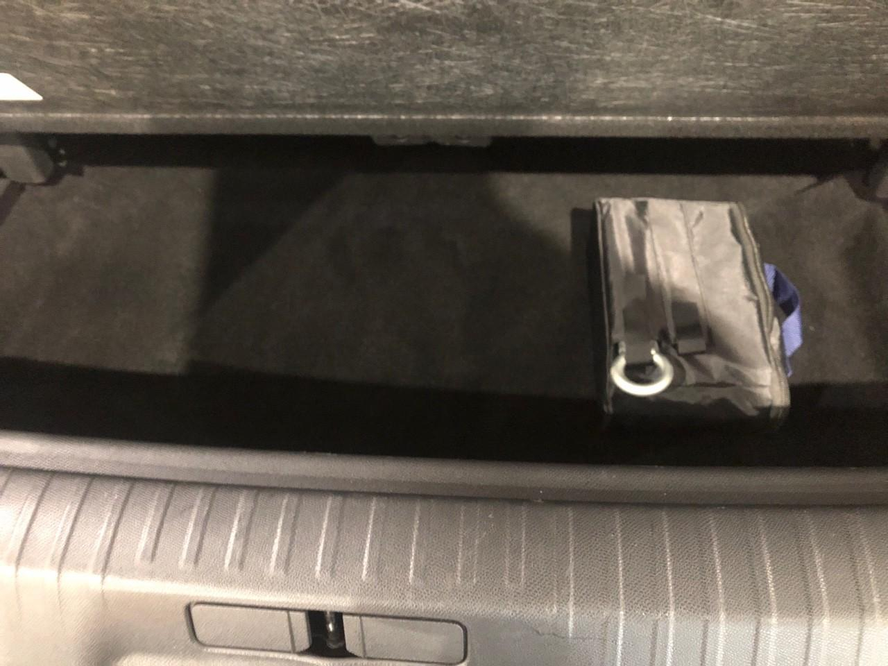 Peugeot 5008 hybrid 145 ch e-dcs6 gt — photo 24
