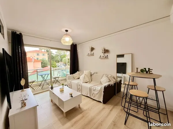 2P avec terrasse + parking privé + cave - Secteur Montrose