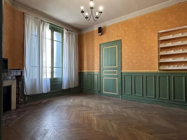 Bureaux 59 m² Maisse