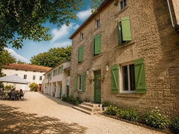 Maison 16 pièces 725 m²