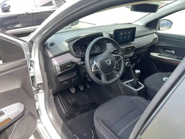 Dacia Sandero tce 90 - 22 — photo 21