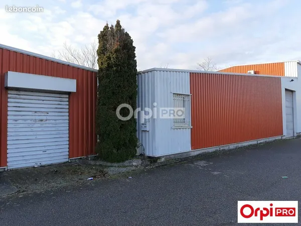 Local commercial 550 m²