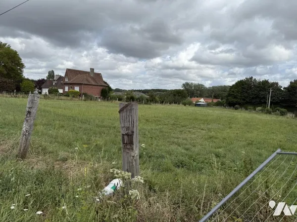 Terrain 771 m²